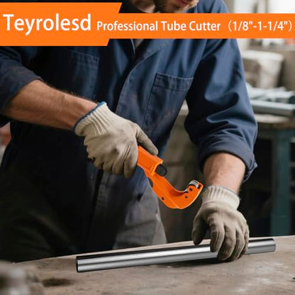 Pipe Cutter Tool 1/8" to 1-1/4" (3-32mm) Heavy Duty Metal Pipe Cutter With Deburring Tool - Orange Handheld Tube Cutter for Copper, Aluminum, Stainless Steel - Plumbing HVAC Automotive DIY