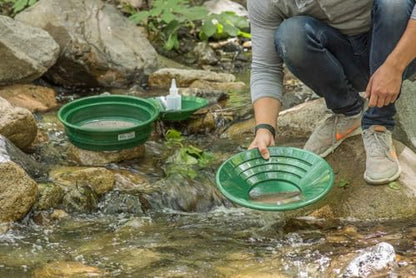 SE Gold Panning Kit - Complete Prospecting Set with Pans, Sieves, and More - Ideal for Beginners, Enthusiasts, Hobbists (GP5-KIT107) - size: GP5-KIT107